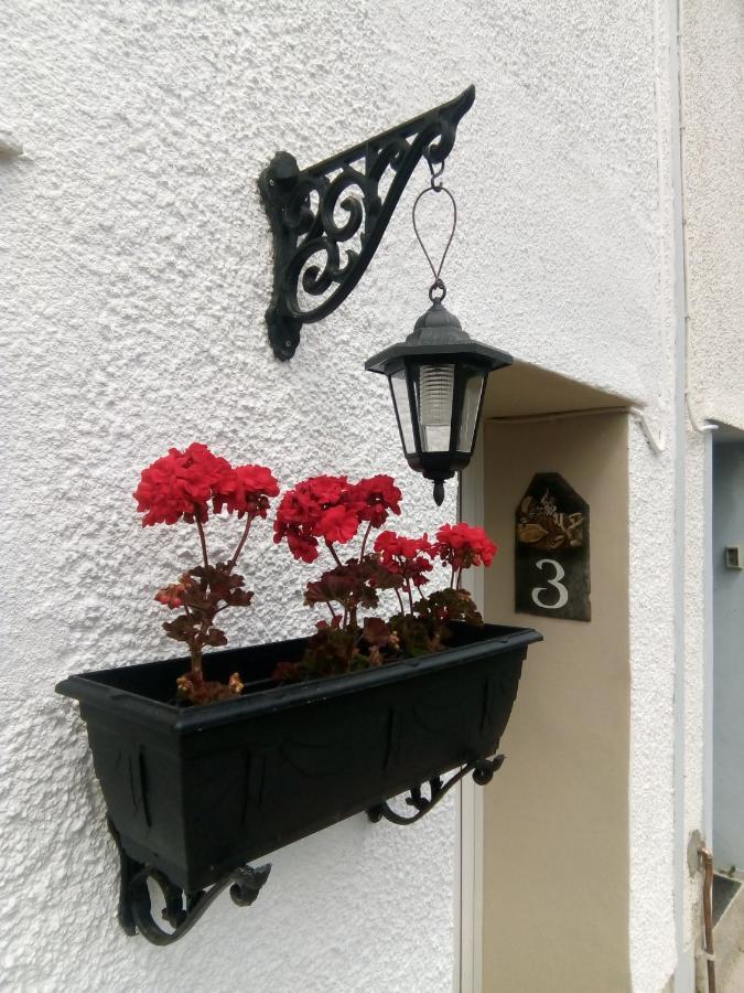 Wales' Highest Village - The Chartist Cottage - Trefil Tredegar Exterior photo