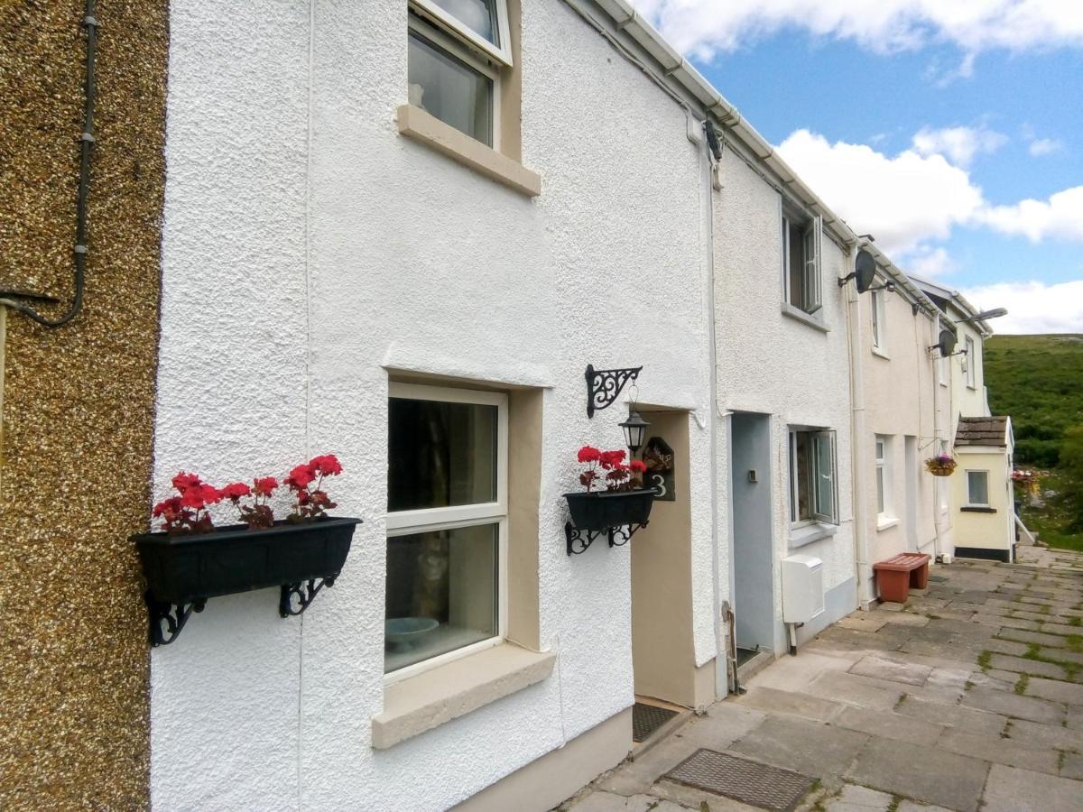 Wales' Highest Village - The Chartist Cottage - Trefil Tredegar Exterior photo